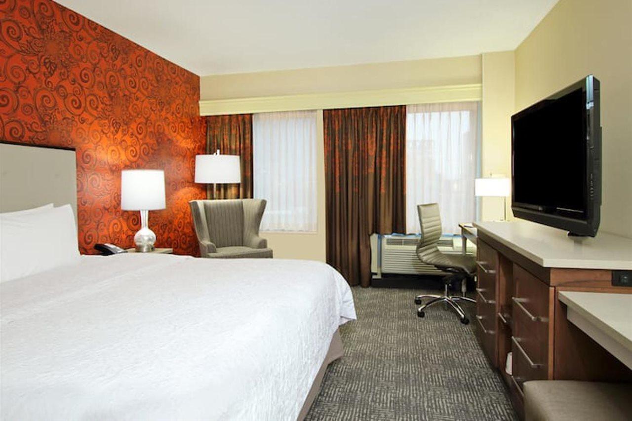 Hampton Inn & Suites Columbus-Downtown, Ohio Extérieur photo