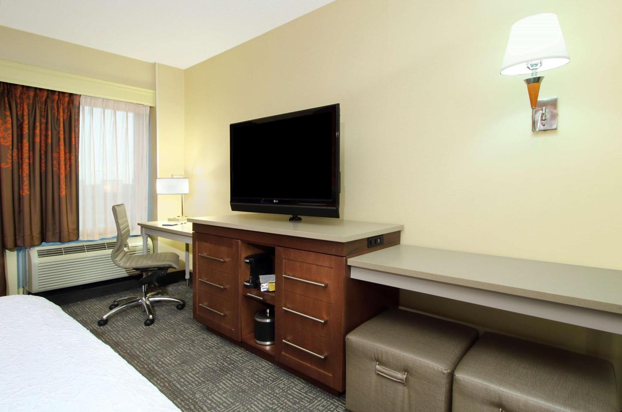 Hampton Inn & Suites Columbus-Downtown, Ohio Extérieur photo